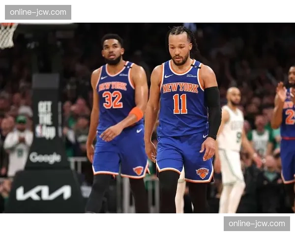 尼克斯136-110步行者送对手14连败，哈特阿奴诺比唐斯合围